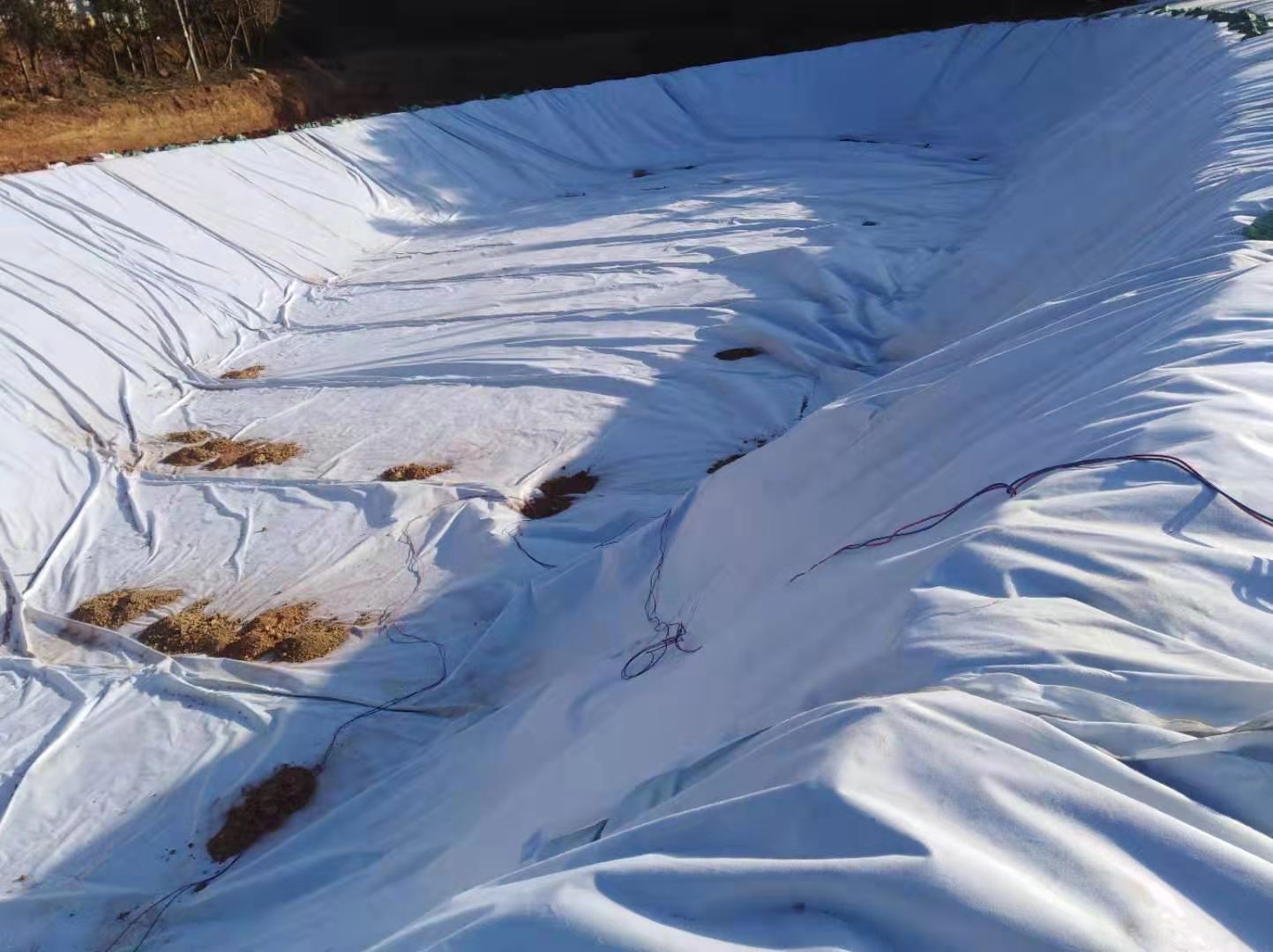 PE土工膜防滲性能達到多少可滿足填埋場防滲要求？